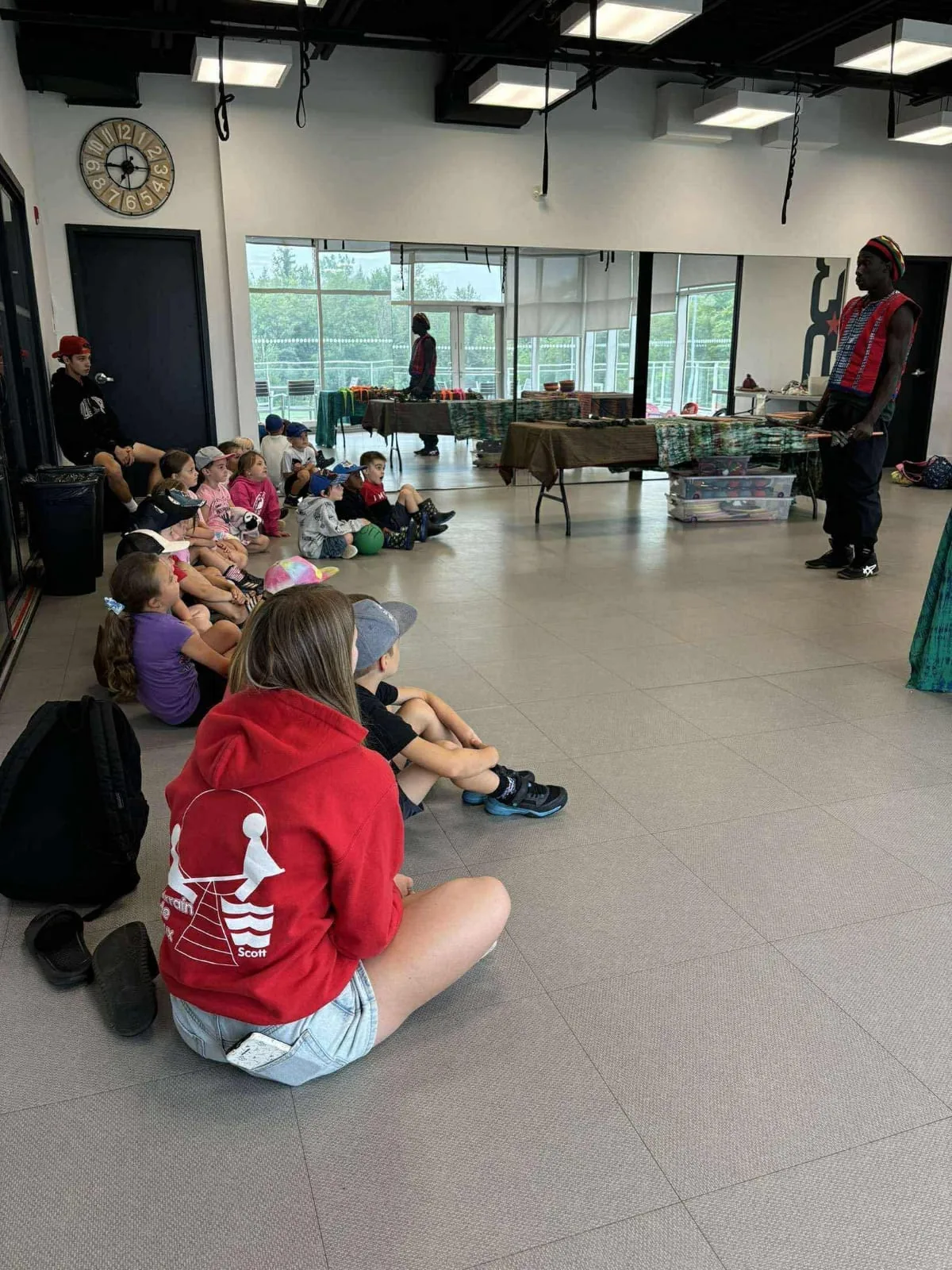 Cercle d'écoute avant l'atelier